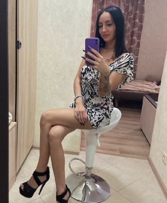 Соблазнительная красотка приглашает в гости и гарантирует незабываемое время! Забудь обо всех проблемах и окунись в мир страсти и желания! Только для истинных ценителей! 632, 31 год