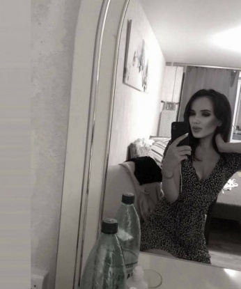 Молодая, горячая, страстная красотка готова исполнить все твои фантазии и желания. Приятная внешность, ни капли силикона. Приезжай, не пожалеешь! 1437, 34 года